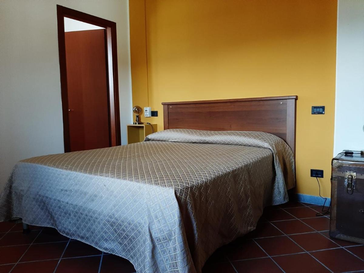 Agriturismo Calendiluna Luni Exterior photo